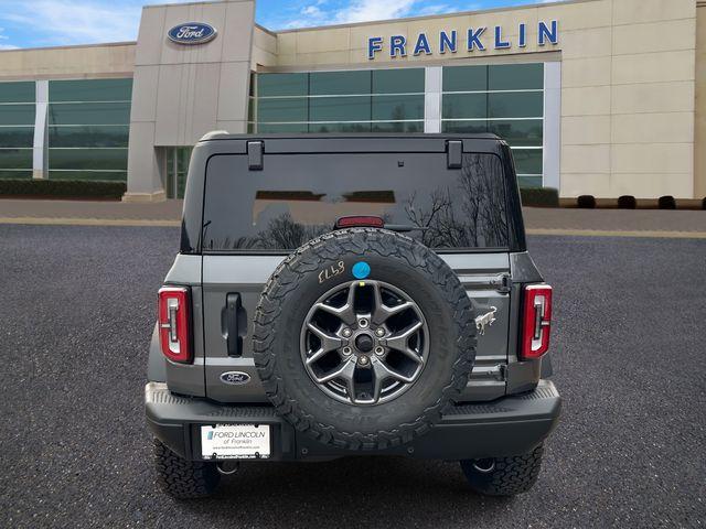 FORD BRONCO - 6