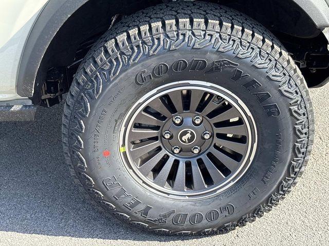 FORD BRONCO - 9