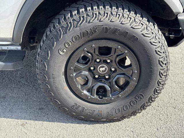 FORD BRONCO - 9