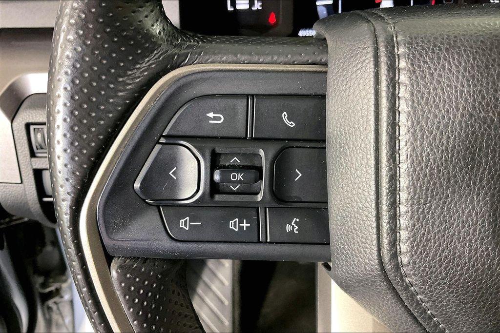 صورة مصغرة 21 لـ 2025 Toyota 4RUNNER SR5