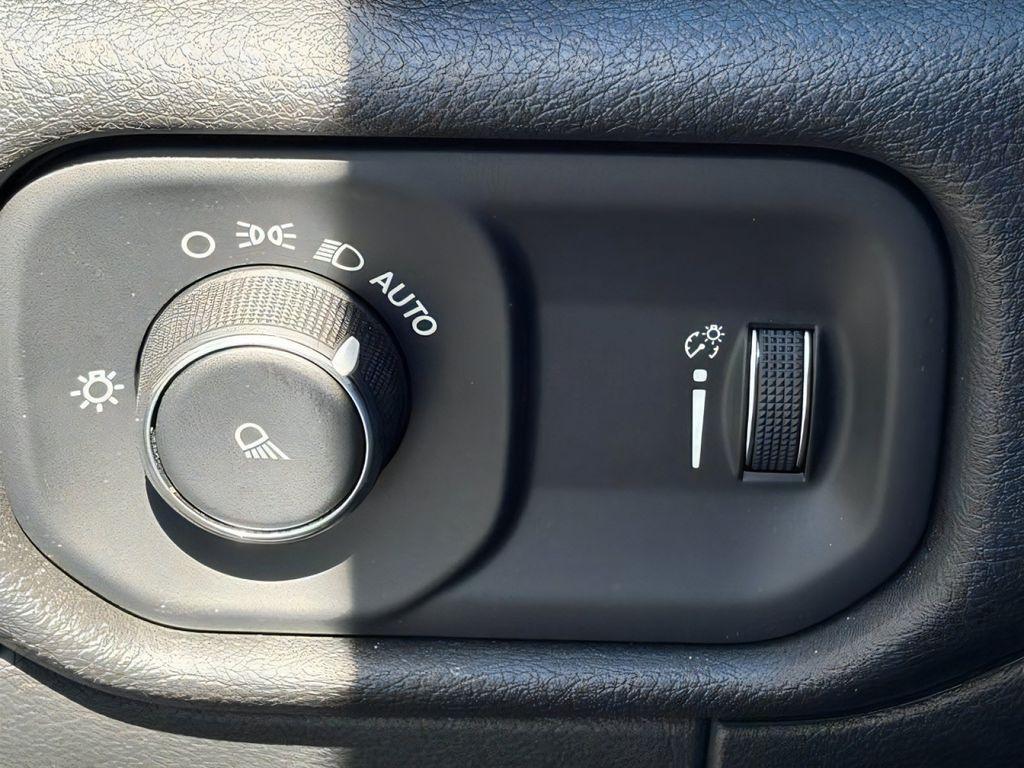 2024 RAM 2500 TRADESMAN — миниатюра 18