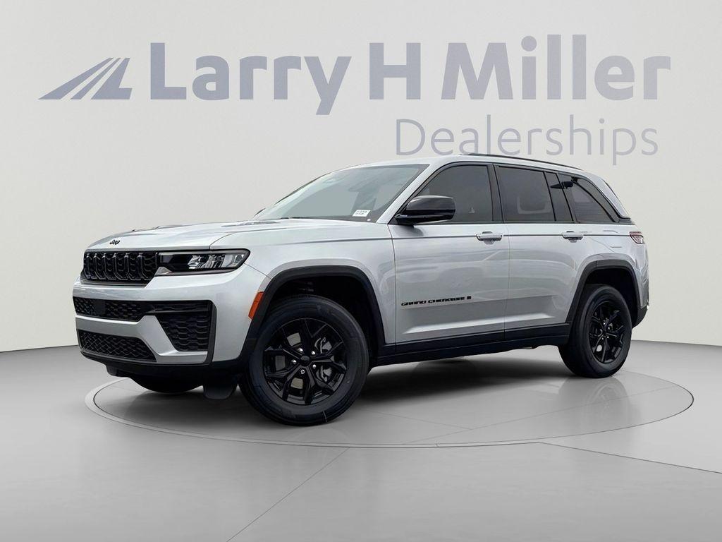 New 2026 Jeep Grand Cherokee Laredo