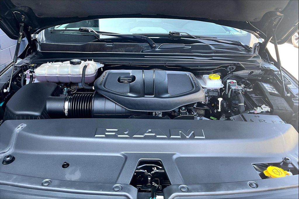 2025 RAM 1500 REBEL — миниатюра 11