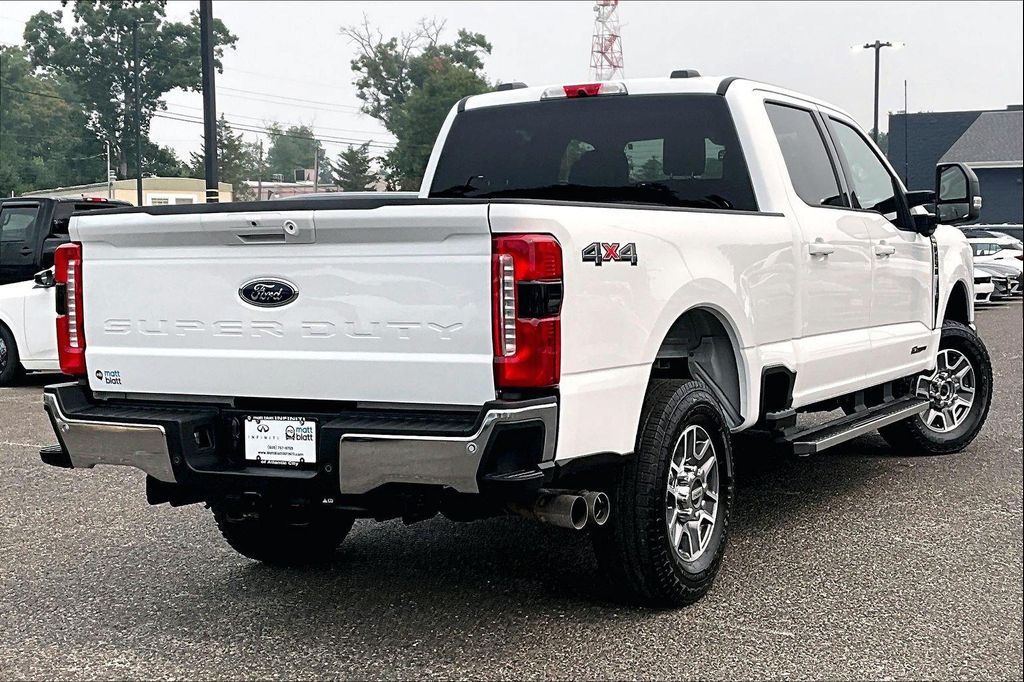 2026 FORD F-250 LARIAT 照片 2