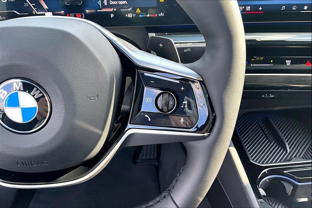 صورة مصغرة 26 لـ 2026 BMW 530 XDRIVE
