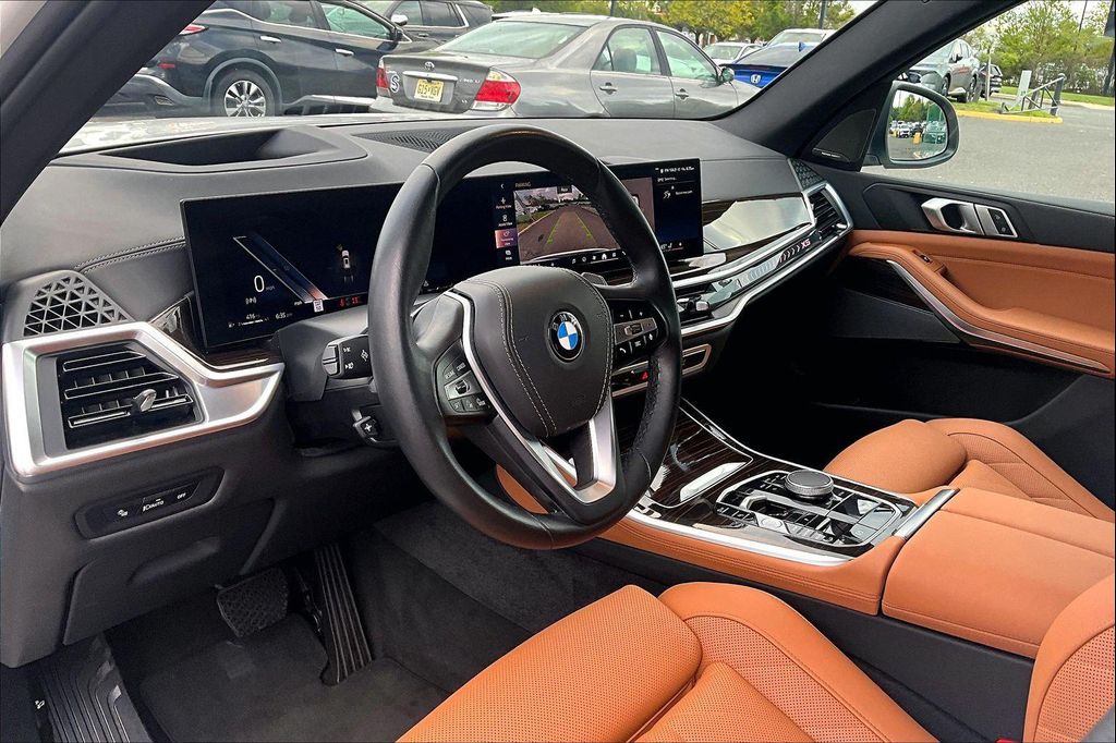 صورة مصغرة 17 لـ 2026 BMW X5 XDRIVE40I