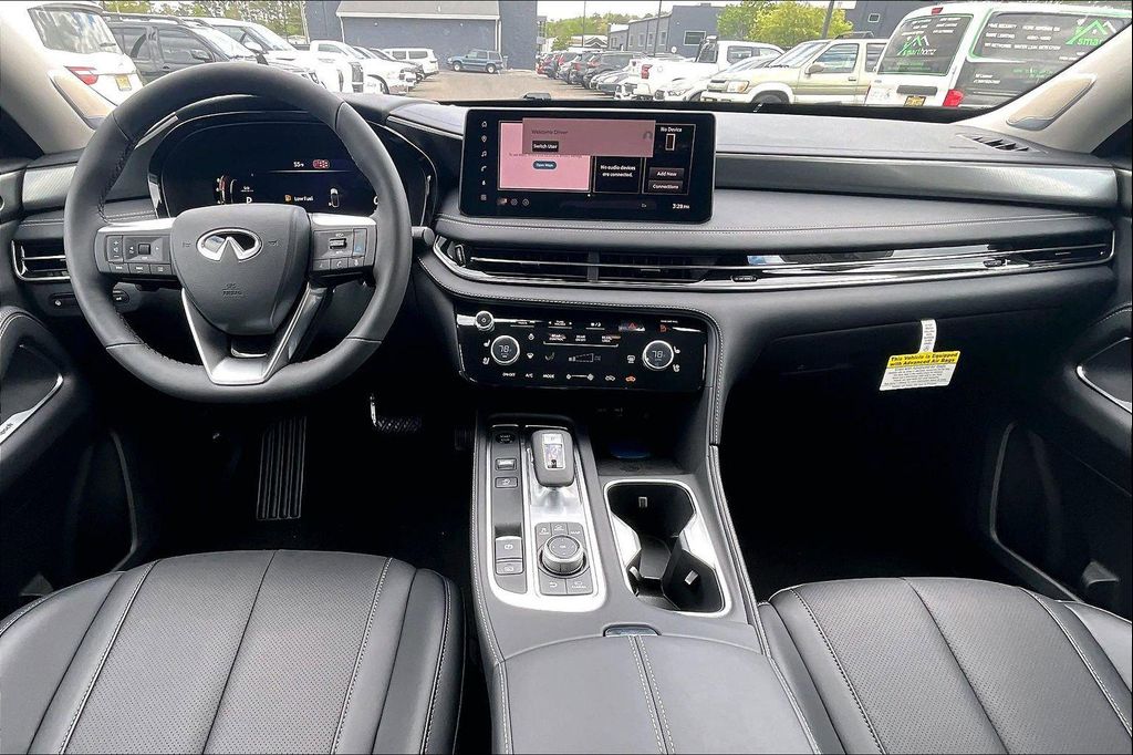 صورة 5 لـ 2027 Infiniti QX60 LUXE AWD