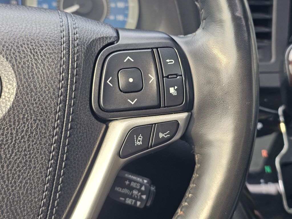 صورة 30 لـ 2020 Toyota SIENNA LIMITED