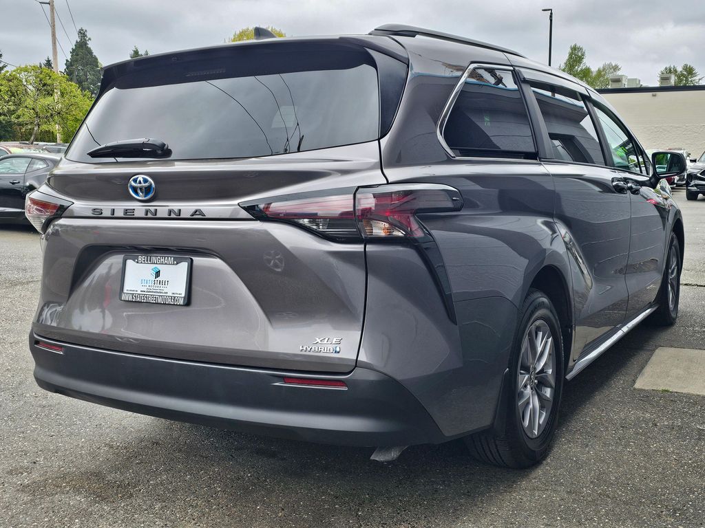 TOYOTA SIENNA - 5