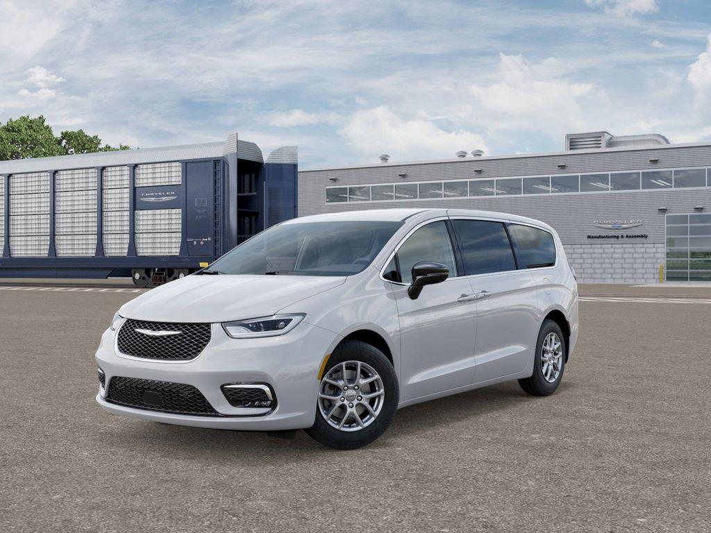New 2026 Chrysler Pacifica Select