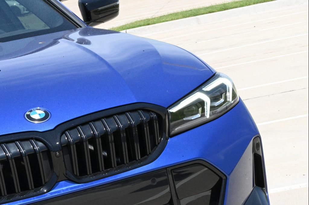 2026 BMW 330 NA — фото 9