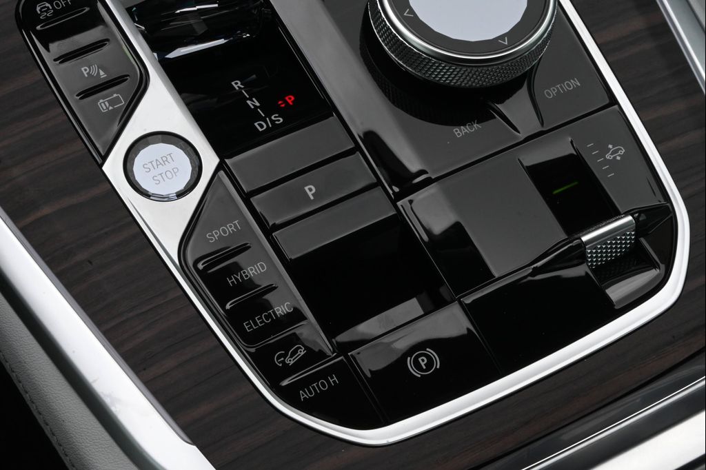 2026 BMW X5 PHEV XDRIVE50E — миниатюра 21
