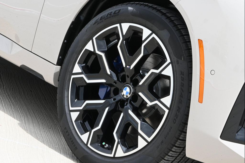 صورة 10 لـ 2026 BMW X3 30 XDRIVE