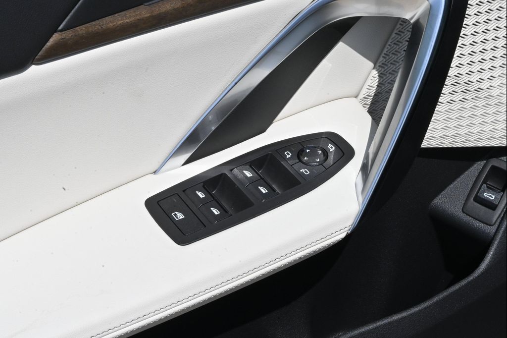 صورة مصغرة 24 لـ 2026 BMW X1 XDRIVE28I