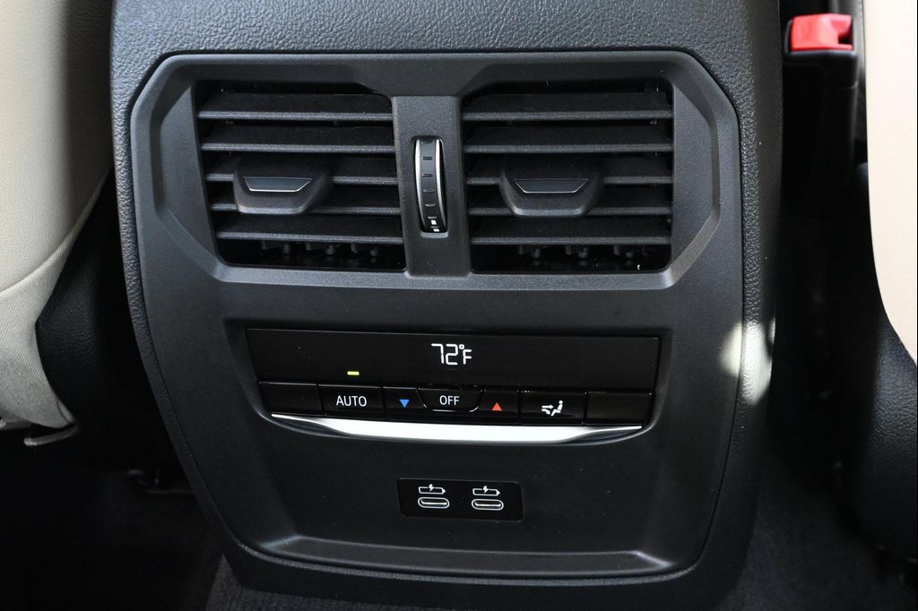2026 BMW 330 330I 缩略图 26