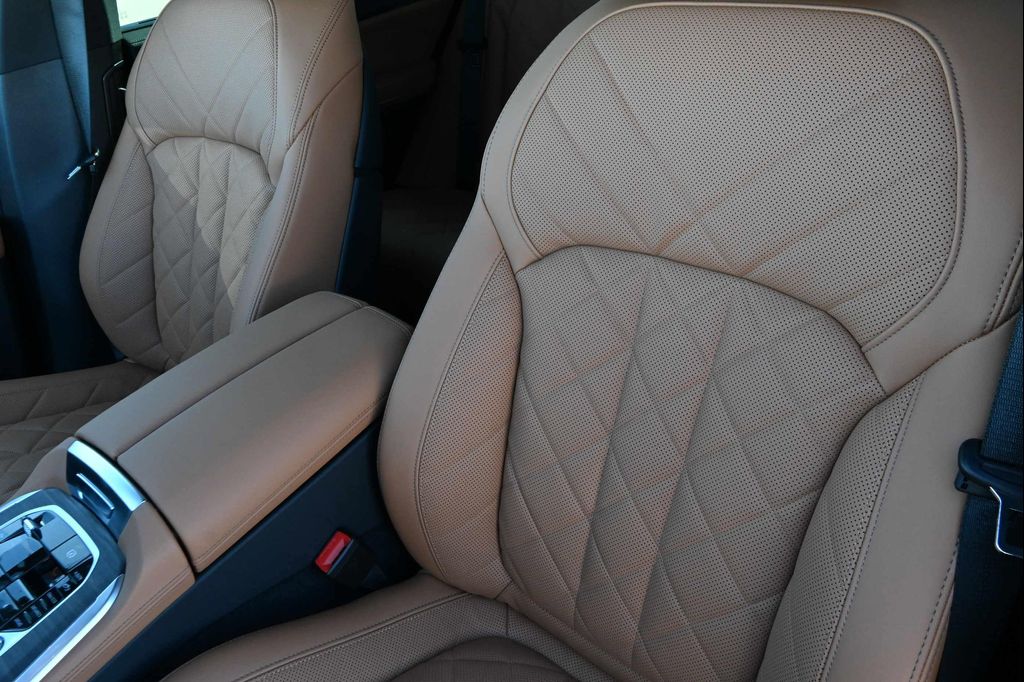 صورة 9 لـ 2026 BMW X5 XDRIVE40I