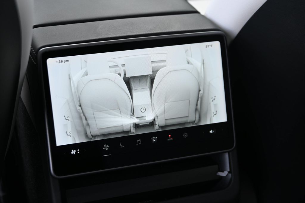 2026 Tesla MODEL Y PREMIUM REAR-WHEEL DRIVE 缩略图 23