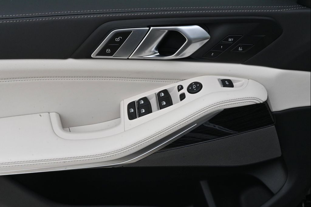 صورة مصغرة 28 لـ 2026 BMW X5 XDRIVE40I