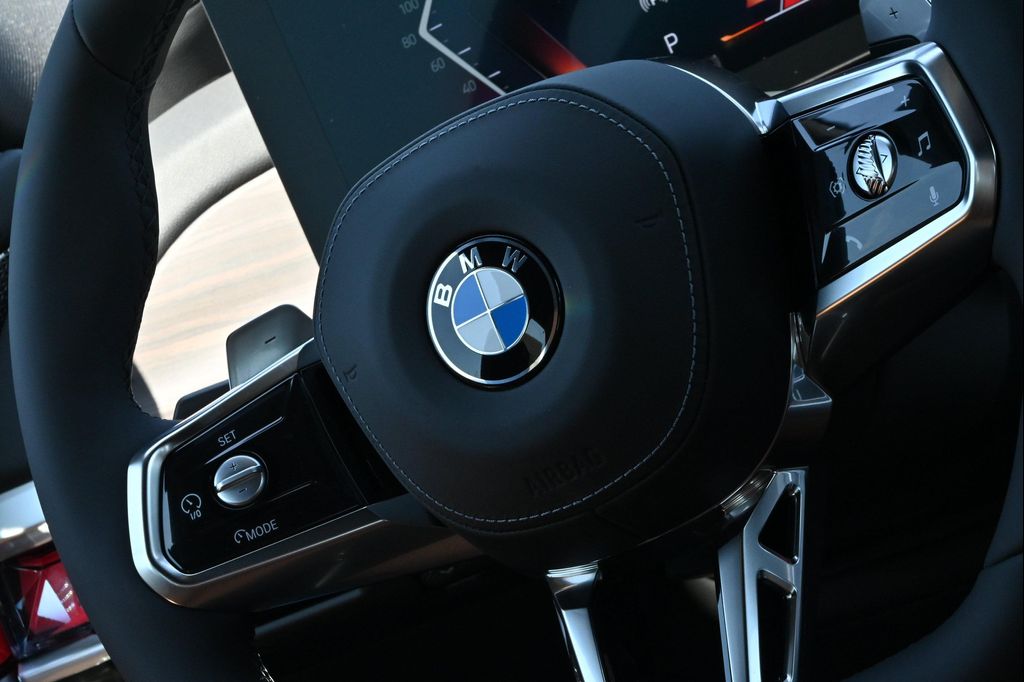 صورة مصغرة 23 لـ 2026 BMW 740 XDRIVE