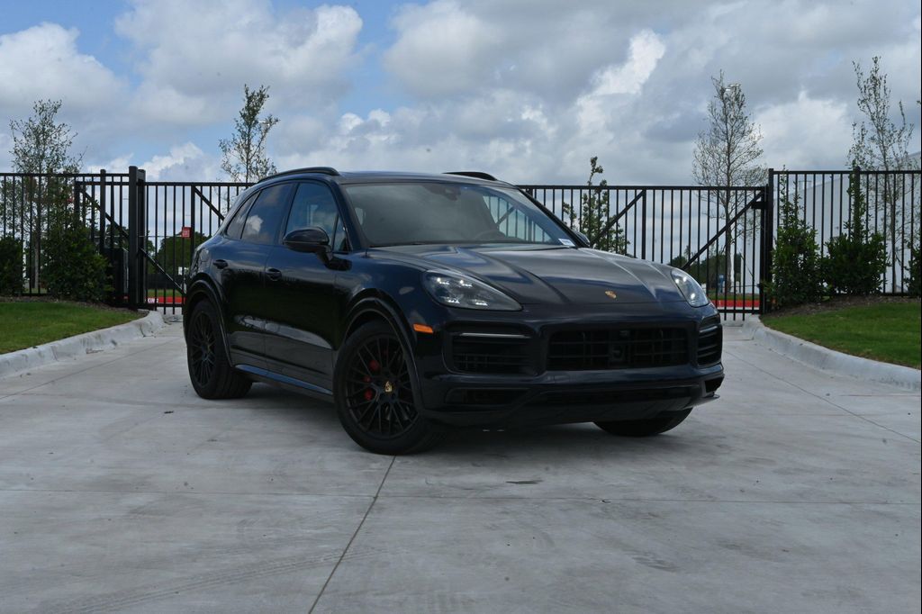 PORSCHE CAYENNE GTS - 2