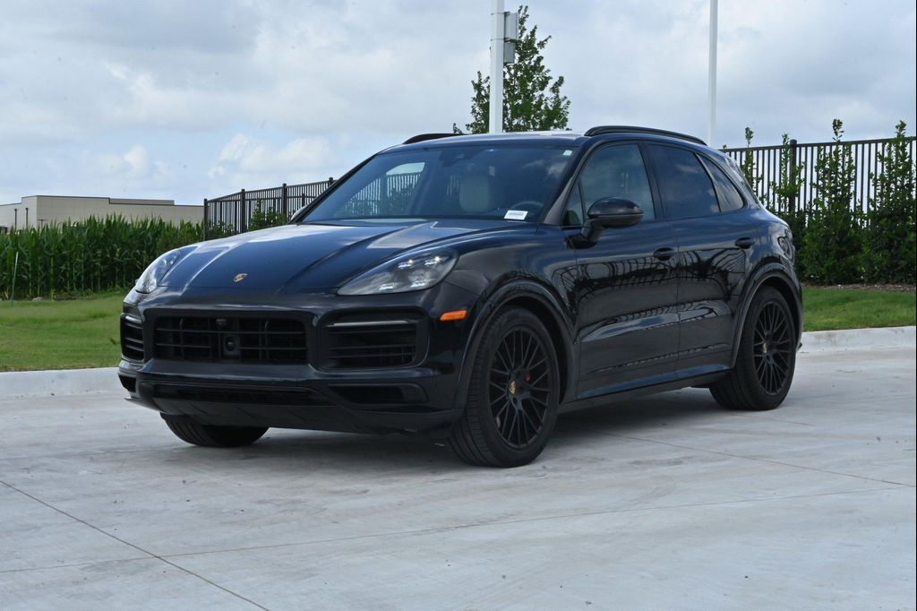PORSCHE CAYENNE GTS - 5