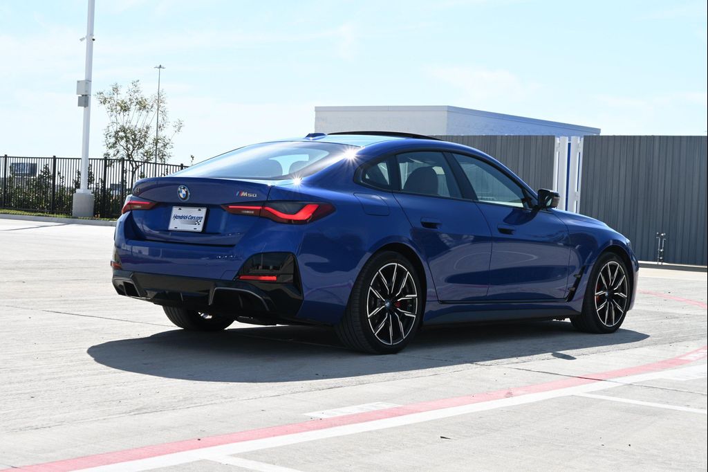 صورة 9 لـ 2023 BMW I4 GRAN COUPE M50