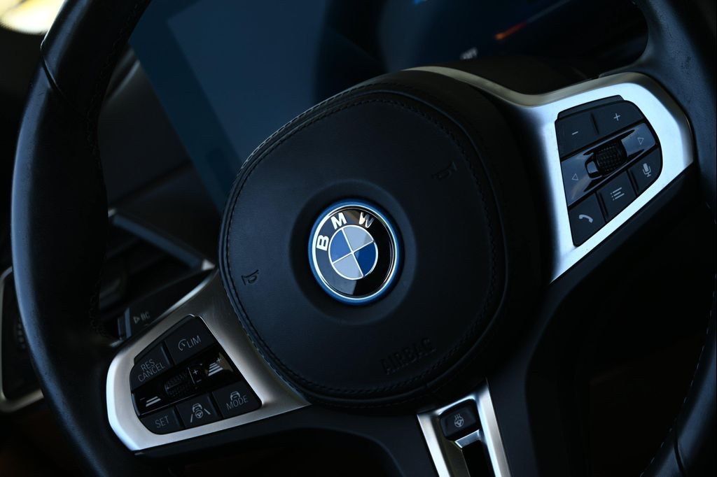 صورة مصغرة 24 لـ 2023 BMW I4 GRAN COUPE M50