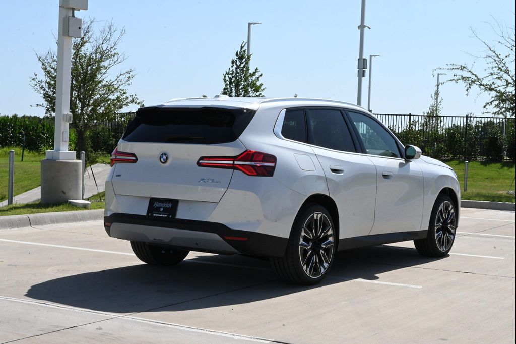 صورة 8 لـ 2026 BMW X3 30 XDRIVE