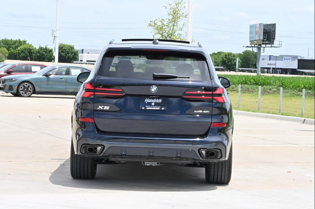 صورة 7 لـ 2026 BMW X5 XDRIVE40I