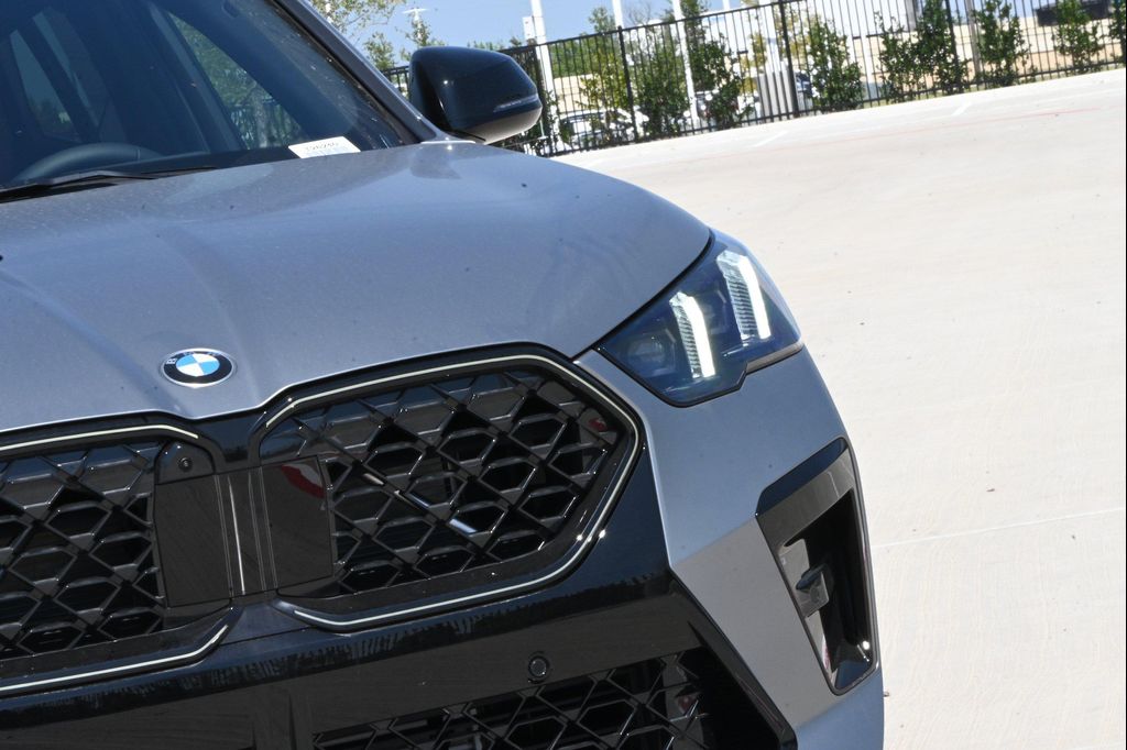 صورة 9 لـ 2026 BMW X2 XDRIVE28I