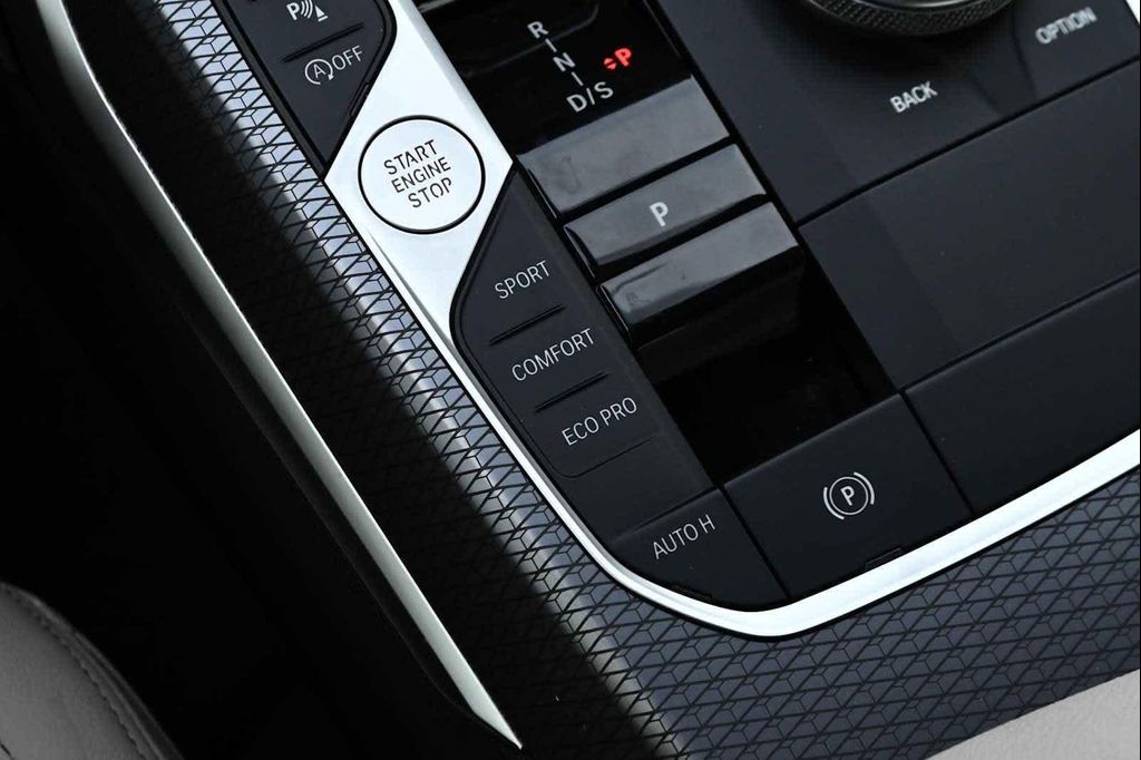 صورة مصغرة 18 لـ 2026 BMW 330 NA