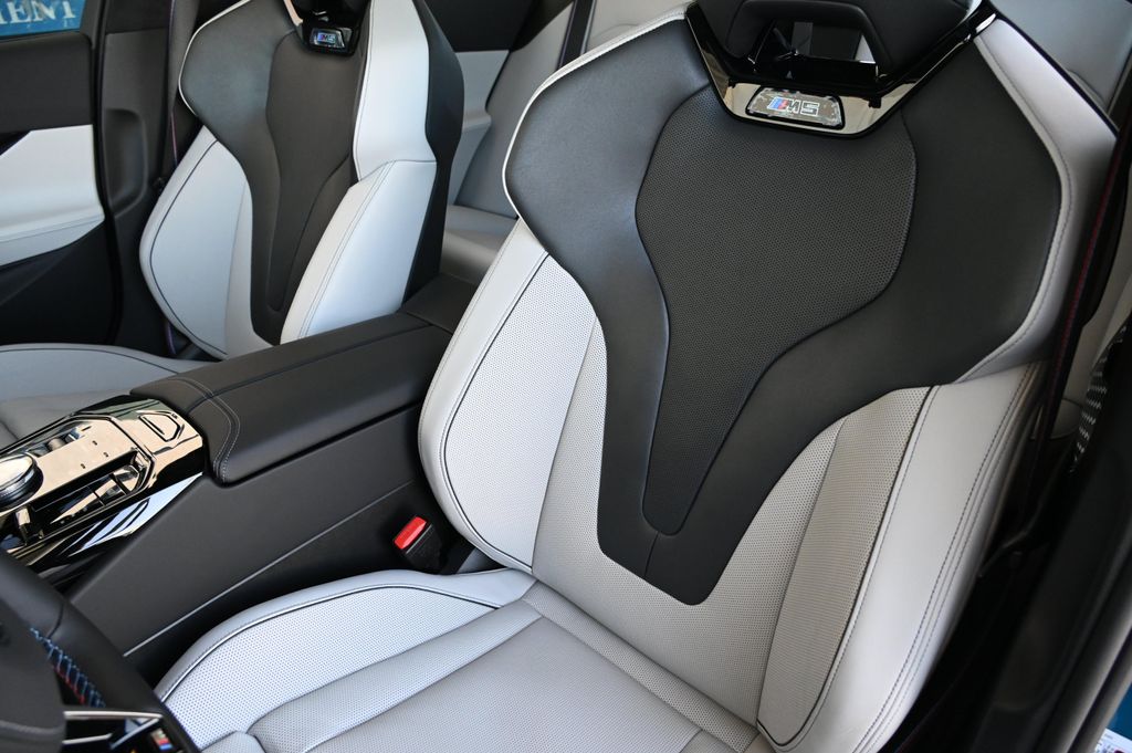 2027 BMW M5 BASE — миниатюра 11