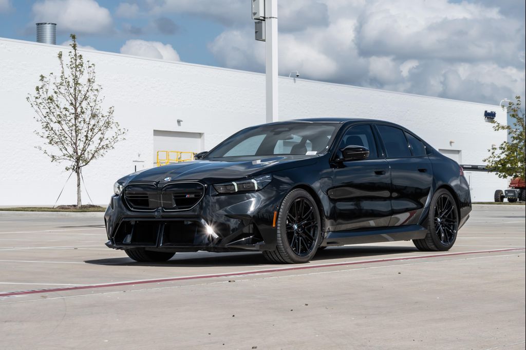2025 BMW M5 BASE photo 5