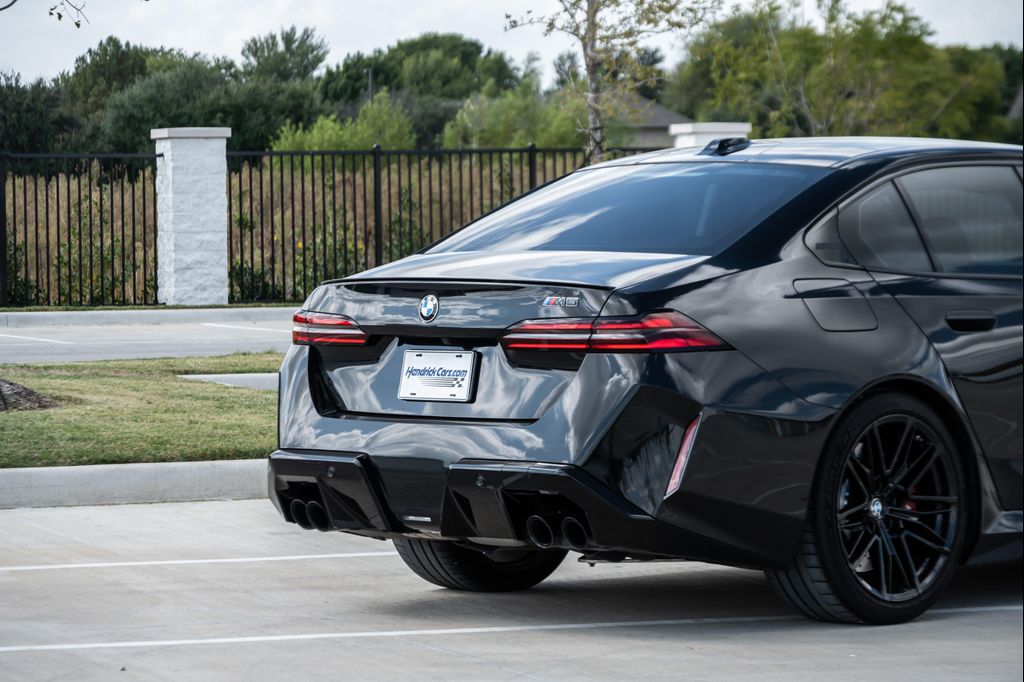 2025 BMW M5 BASE 缩略图 36