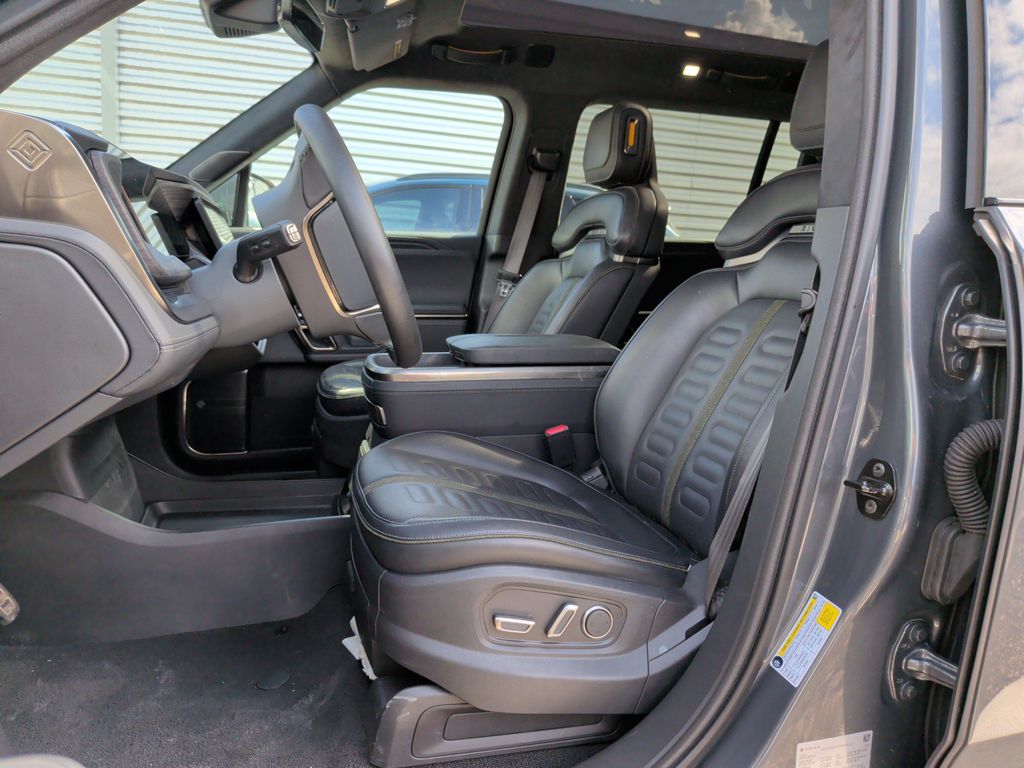 2024 Rivian R1S ADVENTURE QUAD MOTOR LARGE PACK 缩略图 17