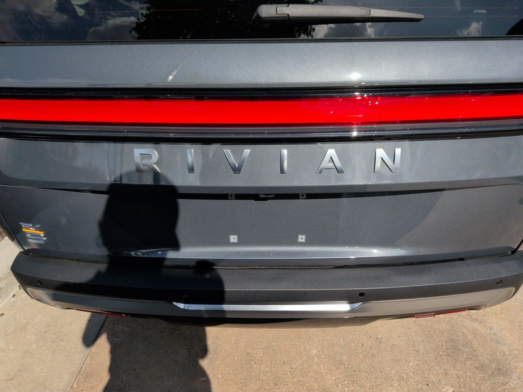 2024 Rivian R1S ADVENTURE QUAD MOTOR LARGE PACK 缩略图 43