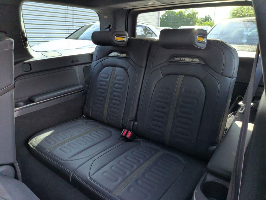 2024 Rivian R1S ADVENTURE QUAD MOTOR LARGE PACK 缩略图 33