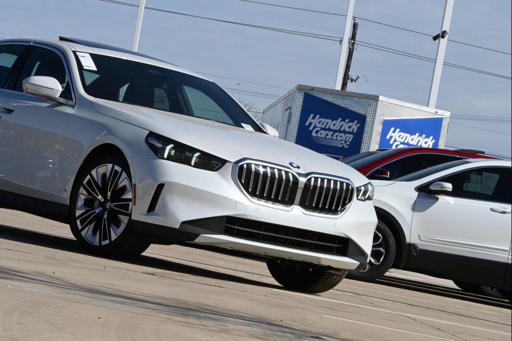 صورة 3 لـ 2026 BMW 530 XDRIVE