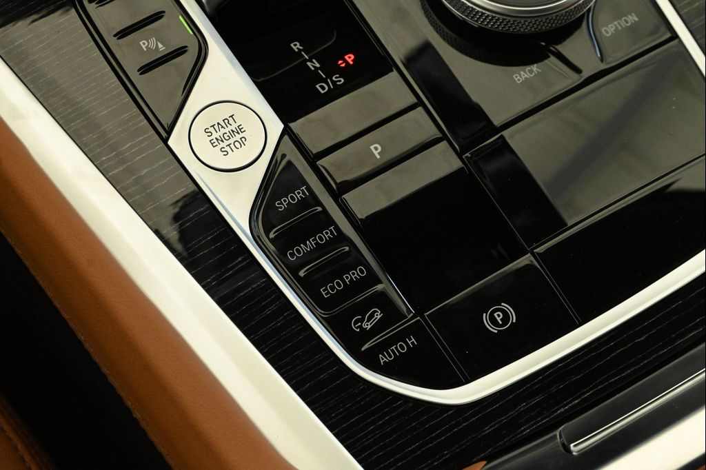 2027 BMW X6 XDRIVE40I 缩略图 21