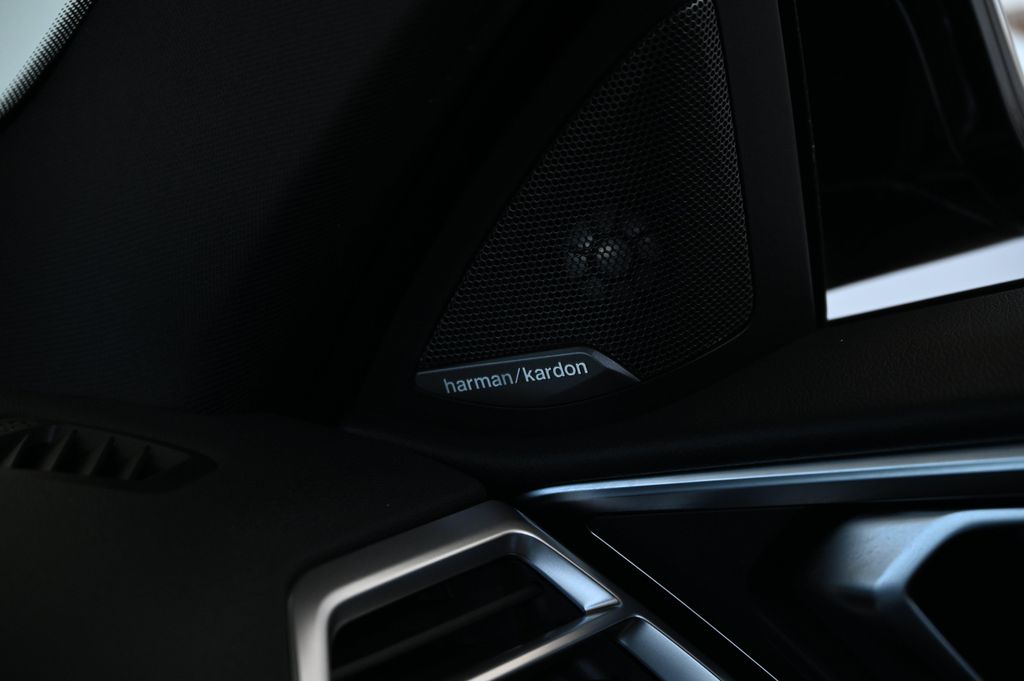 2027 BMW M4 COMPETITION XDRIVE — миниатюра 27