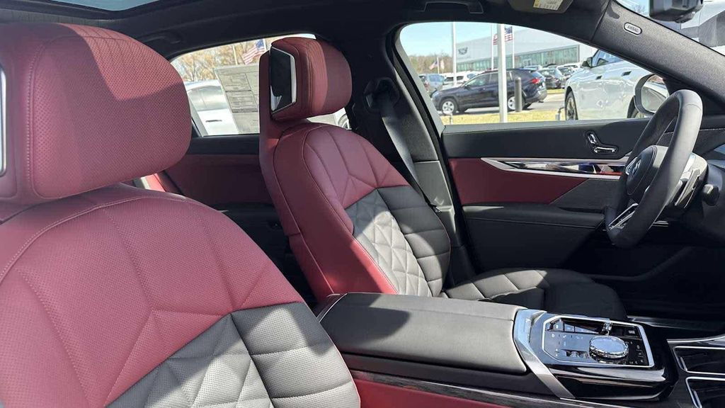 2026 BMW 740 XDRIVE 缩略图 30