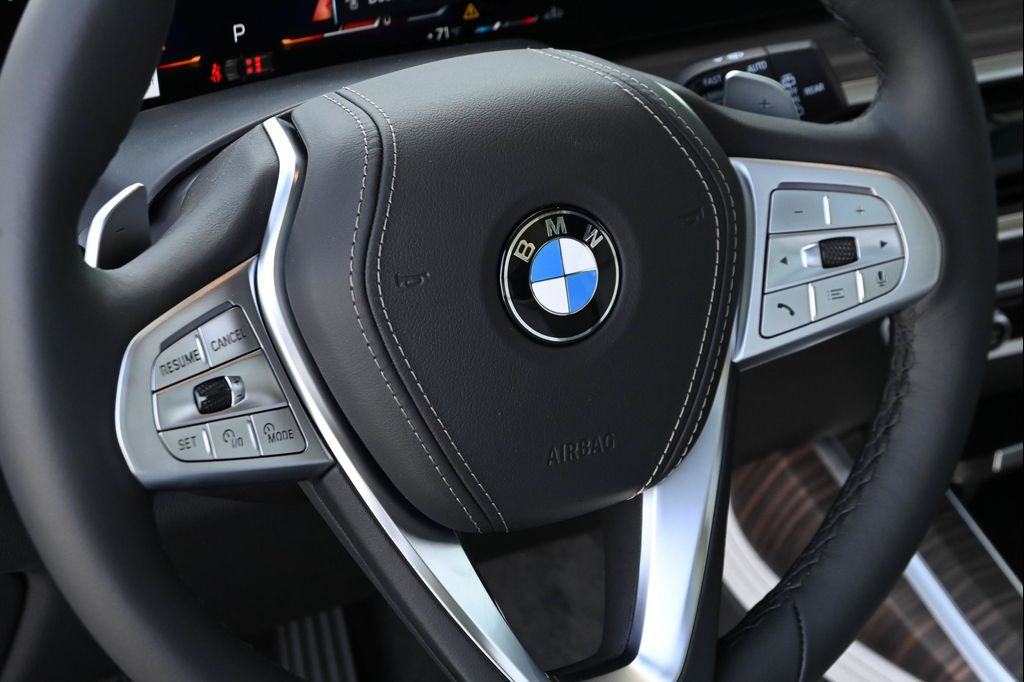 2026 BMW X7 XDRIVE40I — миниатюра 13