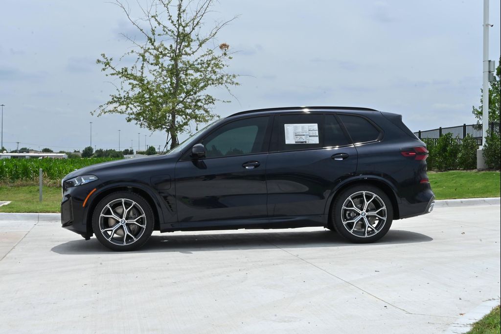 2026 BMW X5 PHEV XDRIVE50E — фото 5