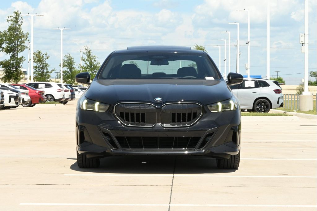 صورة 2 لـ 2027 BMW 540 I XDRIVE