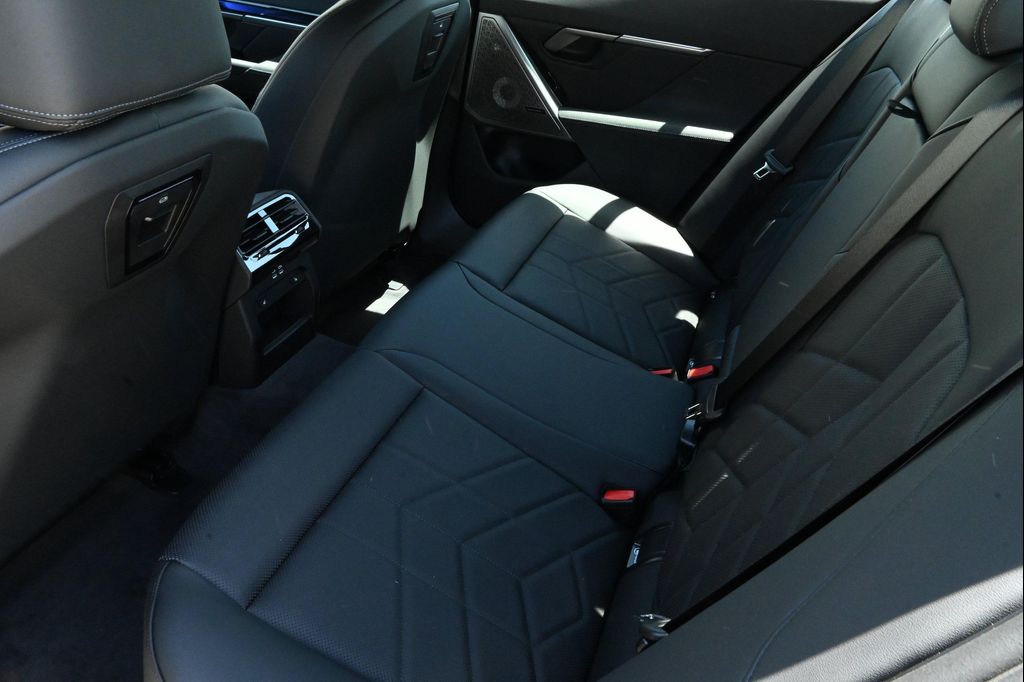 2027 BMW 540 I XDRIVE 缩略图 12