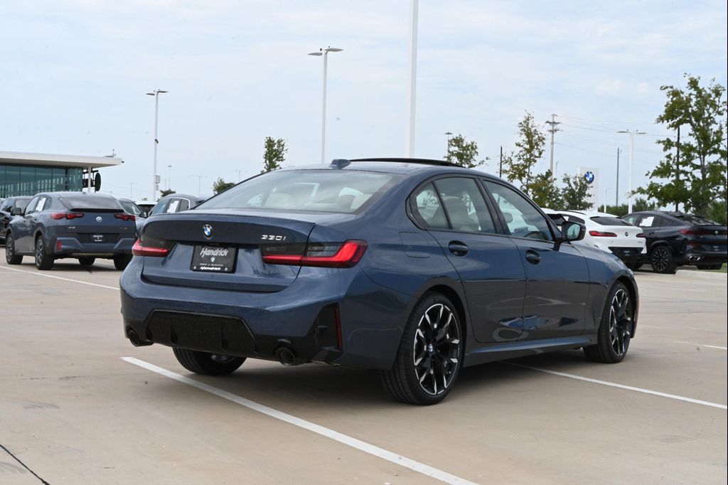 صورة 7 لـ 2026 BMW 330 NA