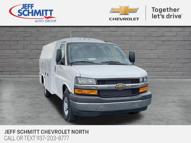 New 2025 Chevrolet Express 3500 Work Van