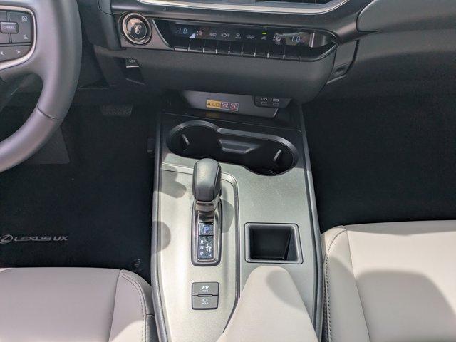 2025 Lexus UX 300H 300H 缩略图 18