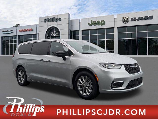 New 2026 Chrysler Pacifica Limited