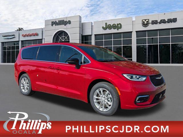 New 2026 Chrysler Pacifica Select